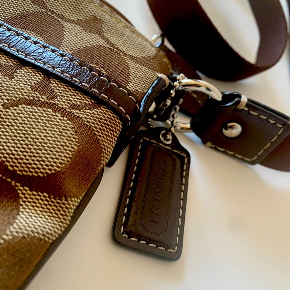 SOLD Coach Brown & Tan Signature- Crossbody Bag - Picture 3 of 8